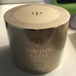 Cle de Peau La Creme